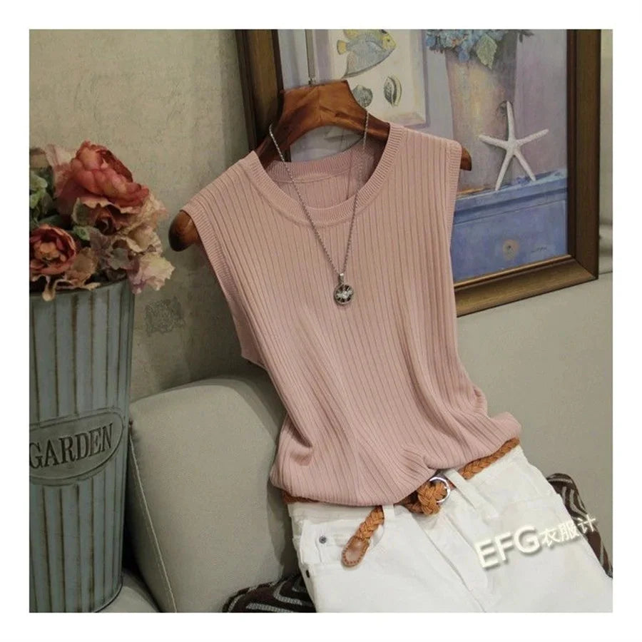Sleeveless Knitted Blouse