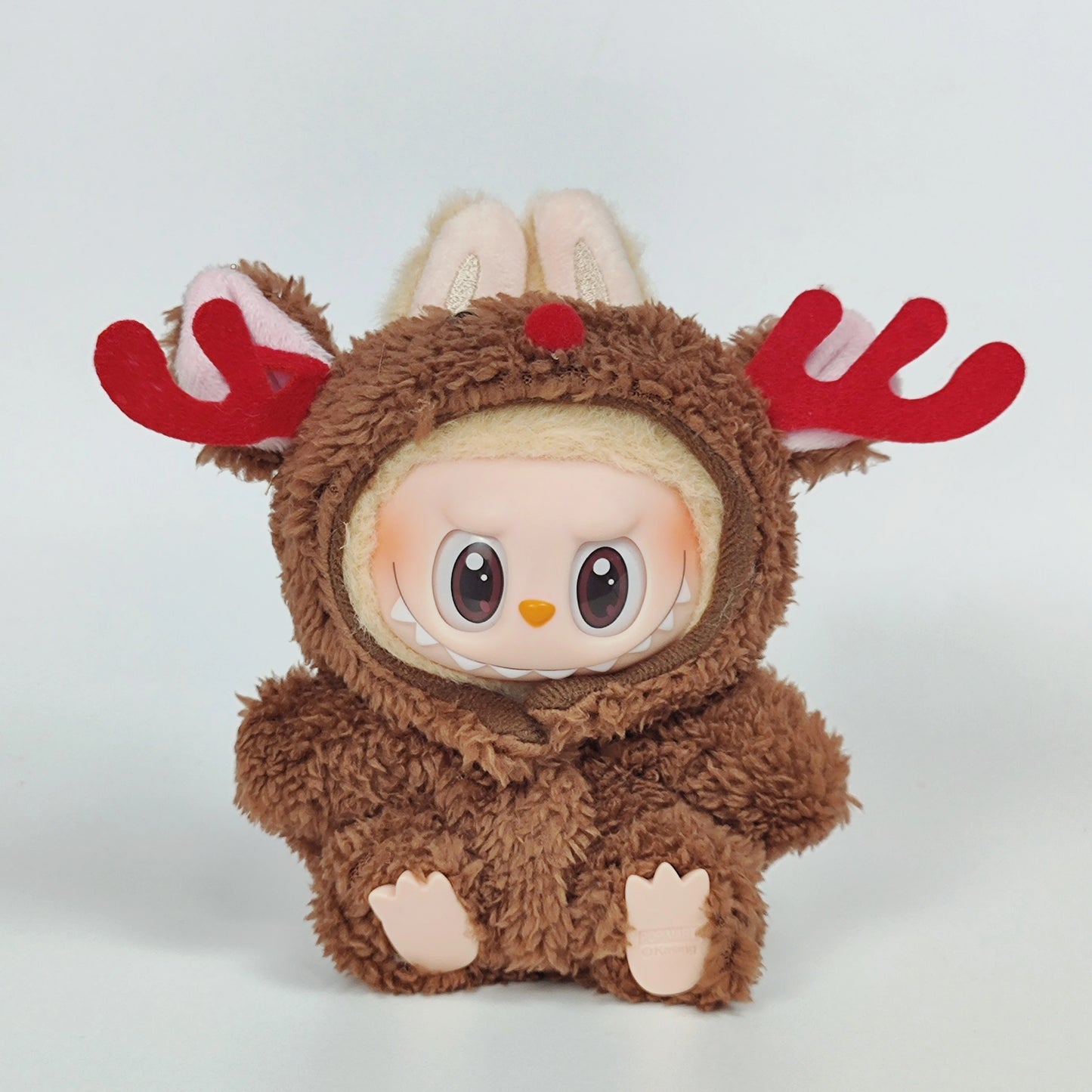 Labubu Christmas Outfits